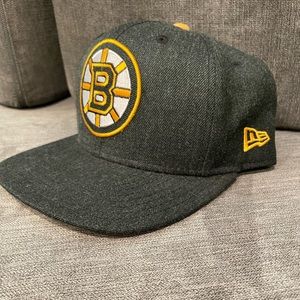NWOT Boston Bruins Gray Hat